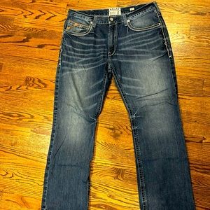 Men’s ariat jeans. 38/32